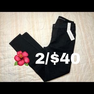 🌺 Mid-Rise Super Skinny Jeans